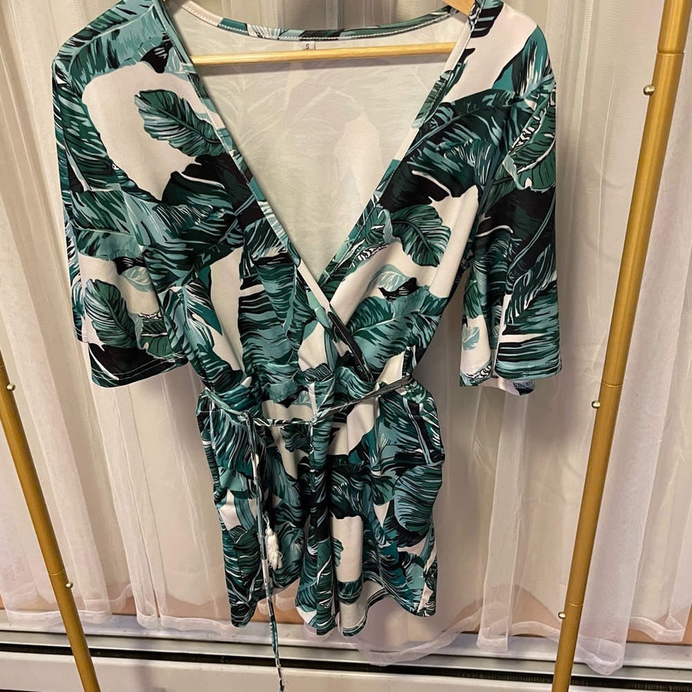 Palm Tree Romper - Picture 4 of 7